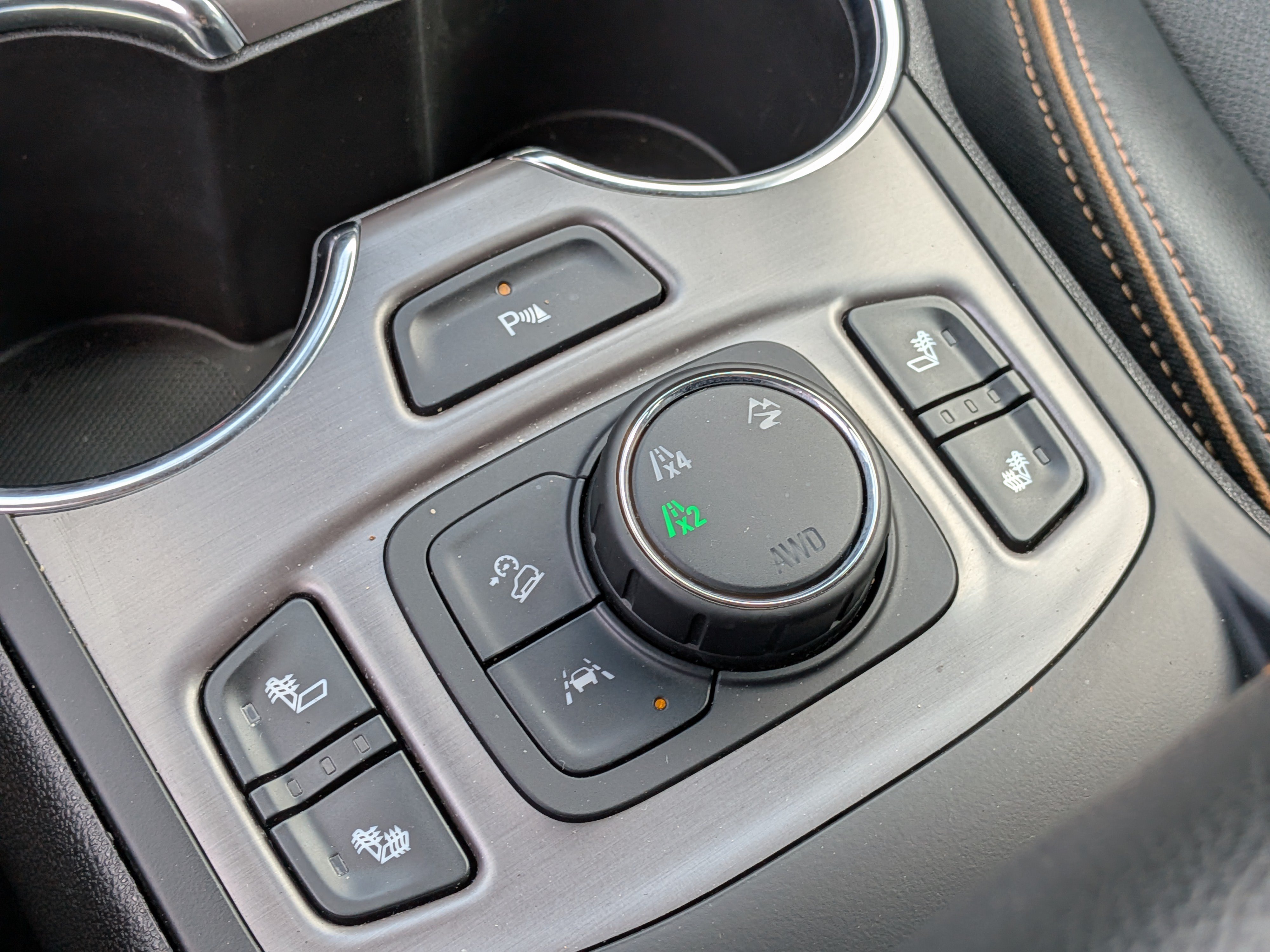 Used 2022 GMC Terrain AT4 w/ Infotainment Package II AWD/4WD image 32
