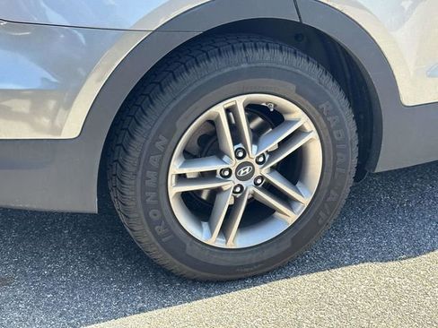 Used 2017 Hyundai Santa Fe Sport image 6