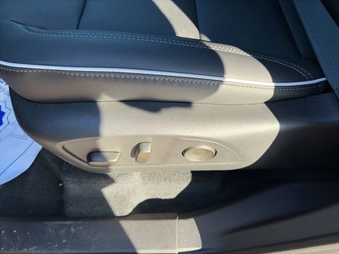 New 2026 Buick Enclave Preferred image 18