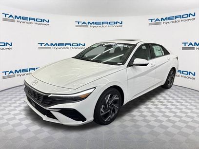 New 2025 Hyundai Elantra SEL