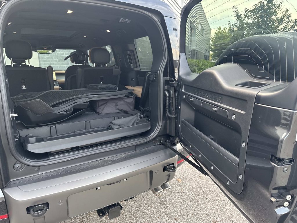 New 2026 Land Rover Defender 130 V8 AWD/4WD image 6