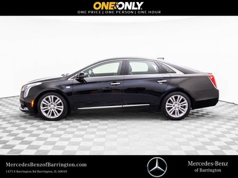 Used 2019 Cadillac XTS Luxury image 2