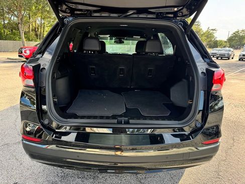 Used 2022 Chevrolet Equinox RS w/ RS Leather Package FWD image 14