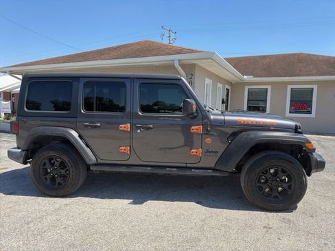 Used 2019 Jeep Wrangler Unlimited Sport S AWD/4WD image 4