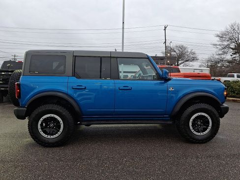 Used 2023 Ford Bronco Outer Banks w/ Sasquatch Package image 12