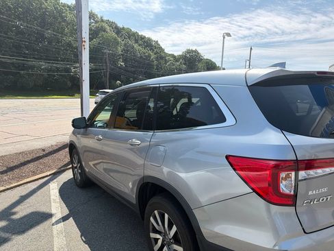 Used 2019 Honda Pilot EX image 2