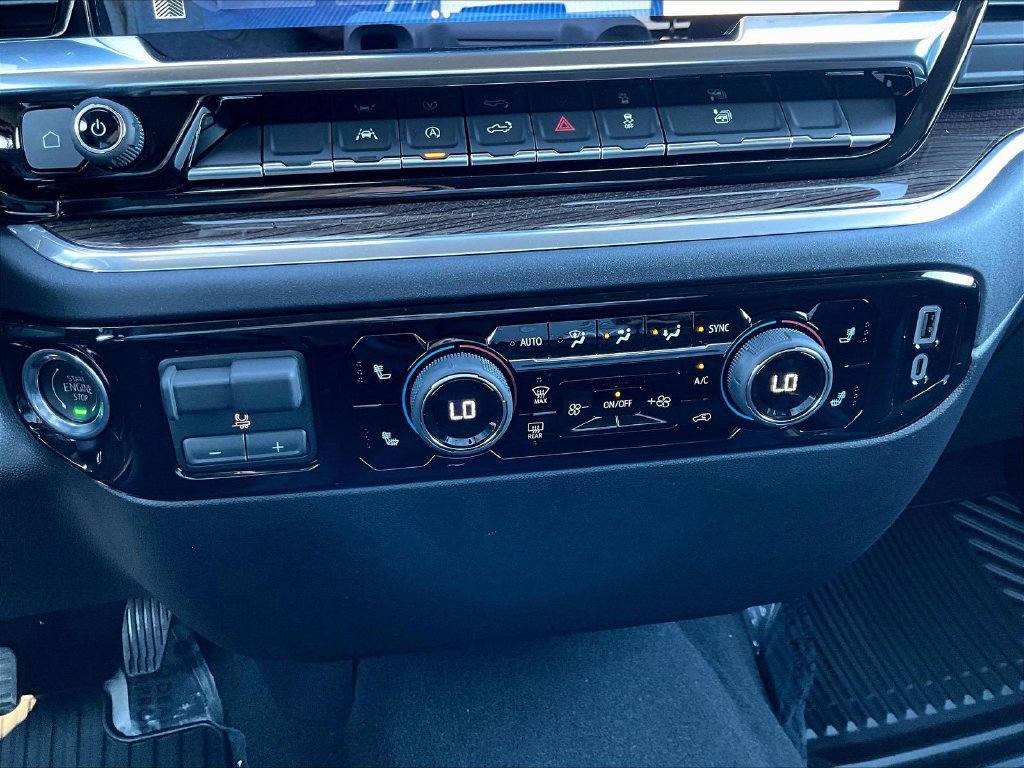 New 2026 Chevrolet Silverado 1500 RST w/ LPO, Dark Essentials Package AWD/4WD image 19