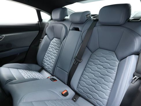 Used 2024 Audi e-tron GT Premium Plus w/ Performance Package image 3