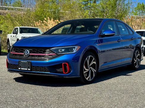 Used 2023 Volkswagen Jetta GLI Autobahn FWD image 7