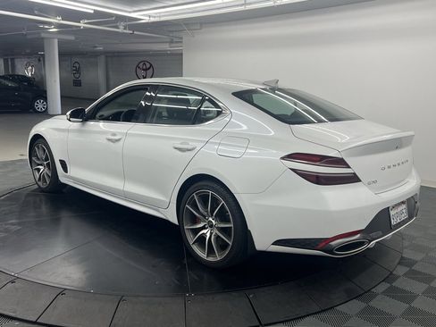 Used 2025 Genesis G70 2.5T image 4