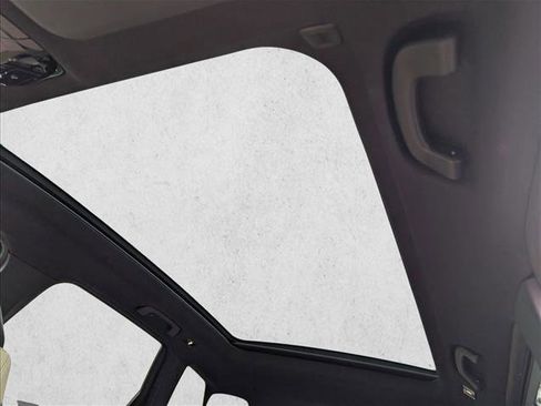 Used 2025 BMW X3 xDrive30i w/ Convenience Package image 16