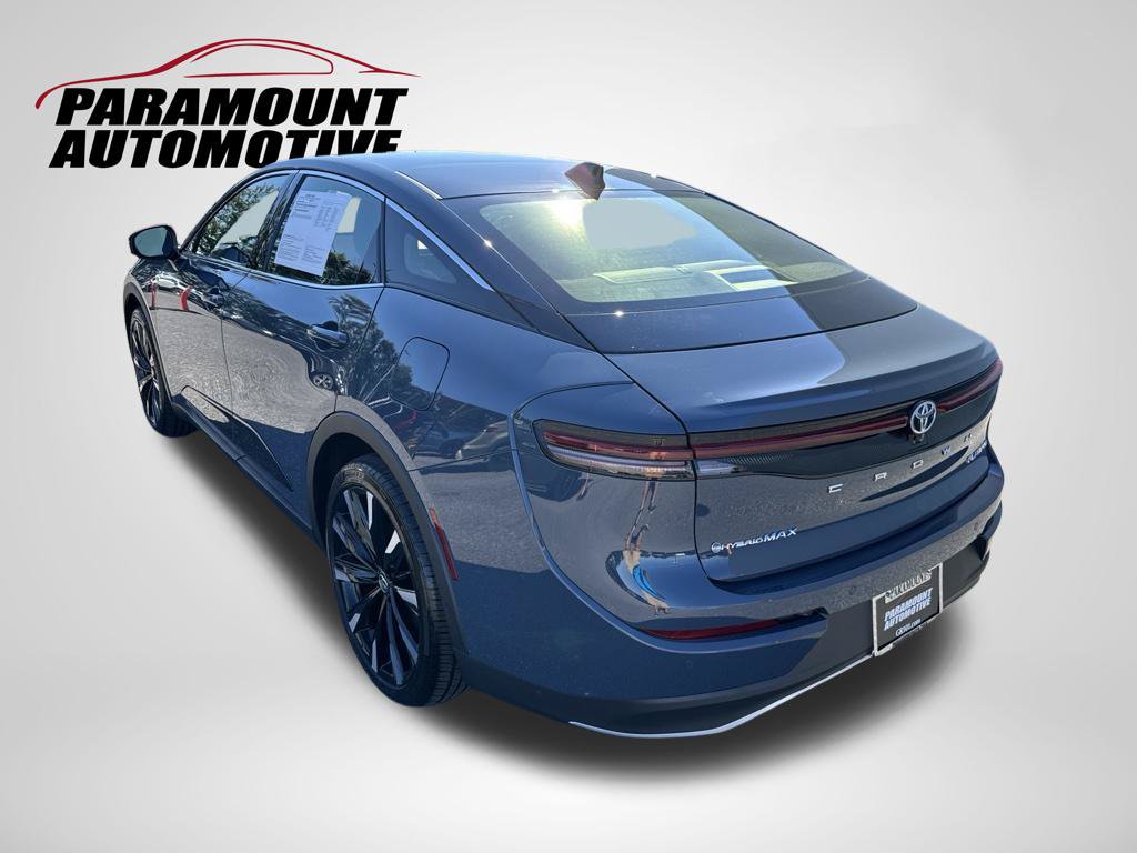 Used 2025 Toyota Crown Platinum AWD/4WD image 5