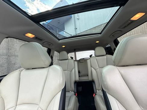 Used 2022 Subaru Ascent Limited w/ Technology Package AWD/4WD image 22