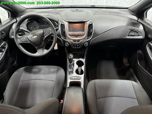 Used 2017 Chevrolet Cruze LT w/ RS Package image 6