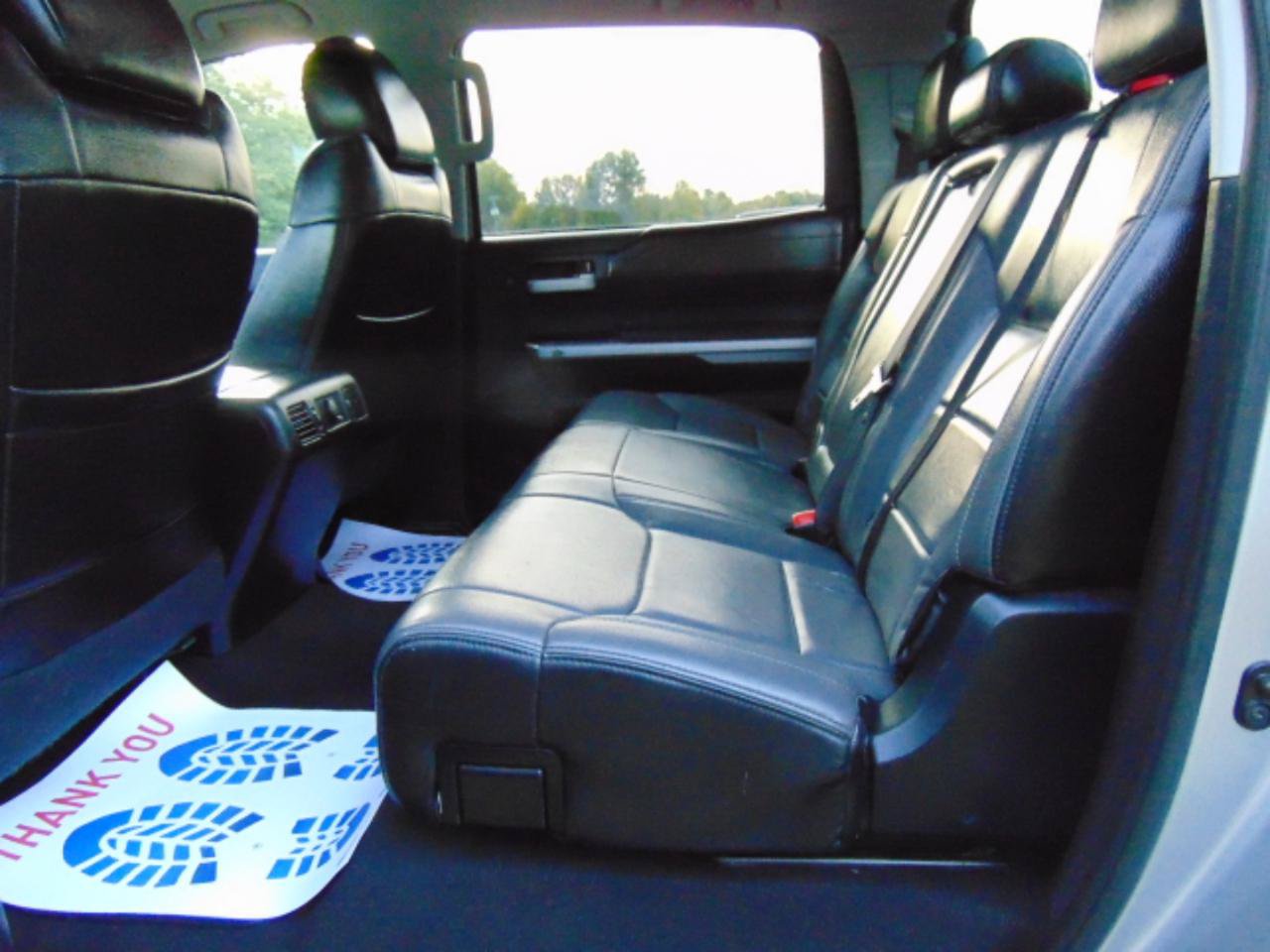 Used 2016 Toyota Tundra SR5 w/ SR5 Upgrade Package AWD/4WD image 12