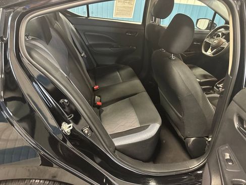 Used 2023 Nissan Versa SV image 30