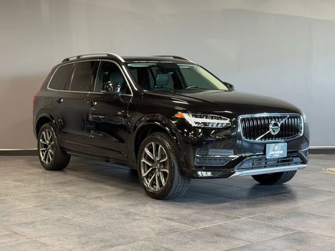 Used 2016 Volvo XC90 T6 Momentum w/ Momentum Plus Package AWD/4WD image 4