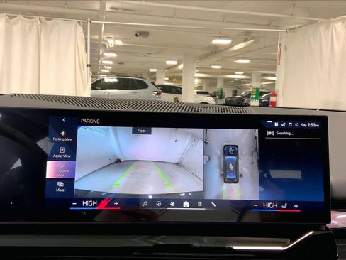 New 2026 BMW 530i xDrive w/ M Sport Package image 19