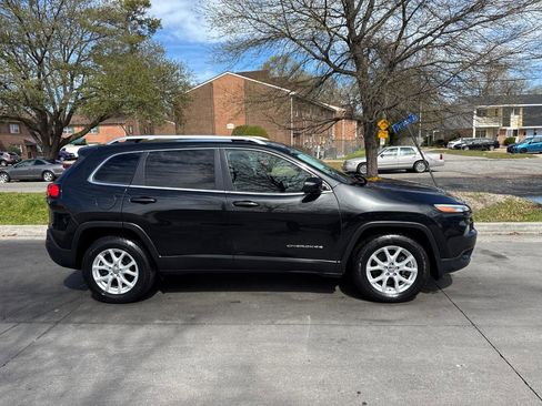 Used 2015 Jeep Cherokee Latitude image 3