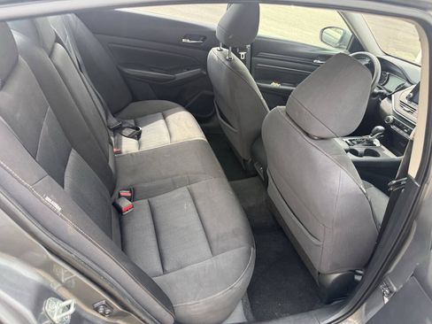 Used 2019 Nissan Altima 2.5 S FWD image 17
