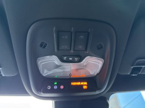 New 2025 Chevrolet TrailBlazer RS w/ Convenience Package image 28