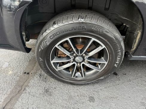 Used 2014 Dodge Grand Caravan SXT FWD image 45