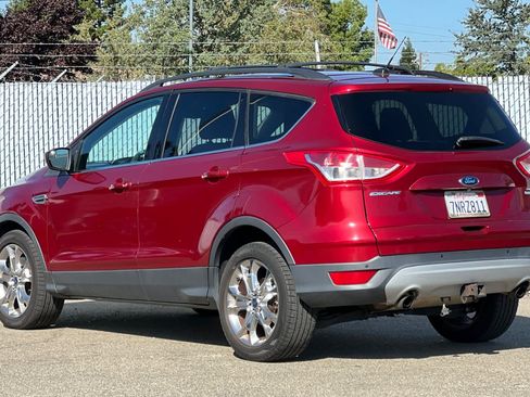 Used 2015 Ford Escape SE w/ Equipment Group 201A AWD/4WD image 5