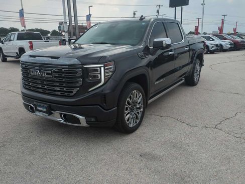 Used 2024 GMC Sierra 1500 Denali Ultimate AWD/4WD image 4