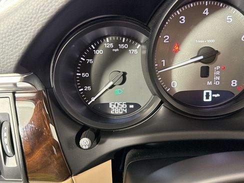 Certified 2024 Porsche Macan S AWD/4WD image 20