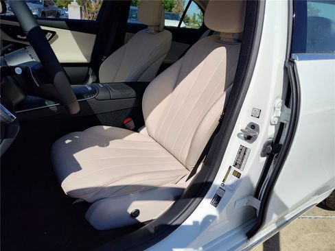New 2026 Mercedes-Benz E 350 Sedan image 6