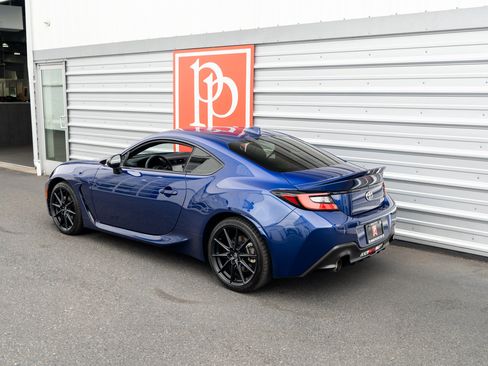 Used 2023 Toyota GR86 Premium w/ ALL Weather Mat Package (TMS) RWD image 30