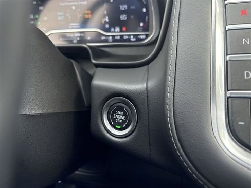 Used 2024 Chevrolet Tahoe Z71 w/ Z71 Off-Road Package image 17