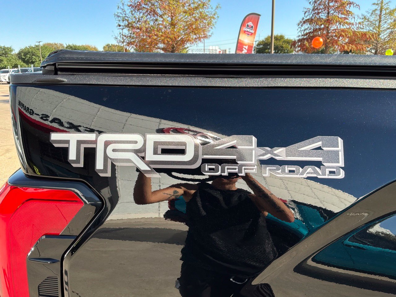Used 2024 Toyota Tundra Limited w/ TRD Off-Road Package AWD/4WD image 11