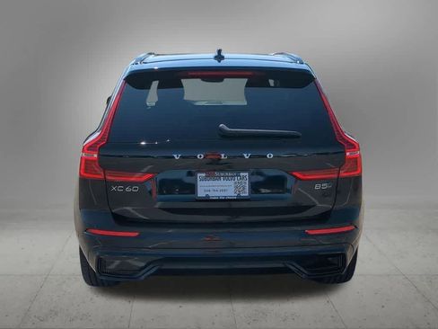 Certified 2024 Volvo XC60 B5 Plus w/ Climate Package AWD/4WD image 5