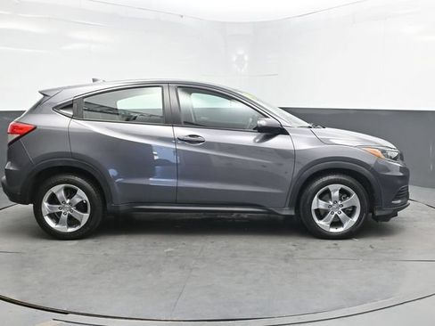Used 2019 Honda HR-V LX image 9