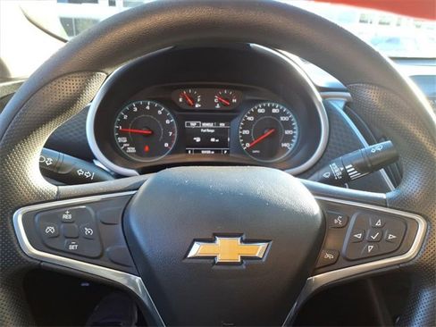Used 2022 Chevrolet Malibu LT image 18