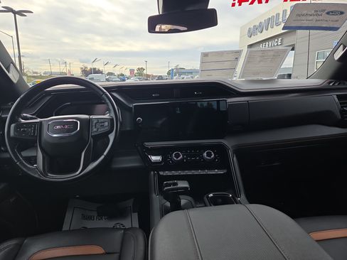 Used 2023 GMC Sierra 1500 AT4 w/ AT4 Preferred Package image 15