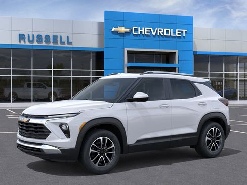 New 2026 Chevrolet TrailBlazer LT w/ LT Cold Weather Package FWD image 26
