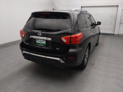 Used 2017 Nissan Pathfinder SV FWD image 7
