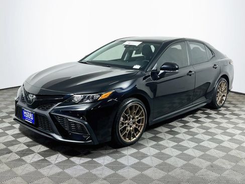 Certified 2024 Toyota Camry SE w/ Convenience Package AWD/4WD image 3