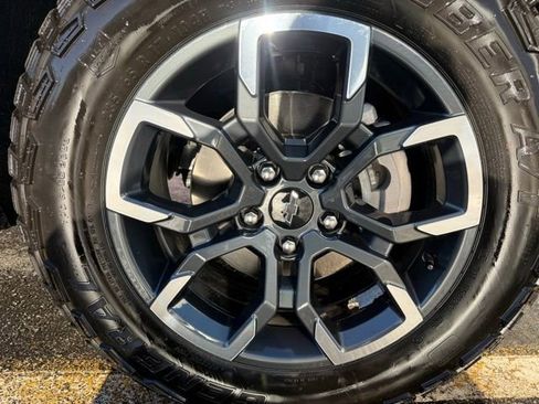 New 2026 Chevrolet Equinox ACTIV w/ Convenience Package III FWD image 11