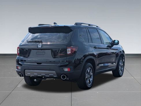 Used 2023 Honda Passport TrailSport image 5