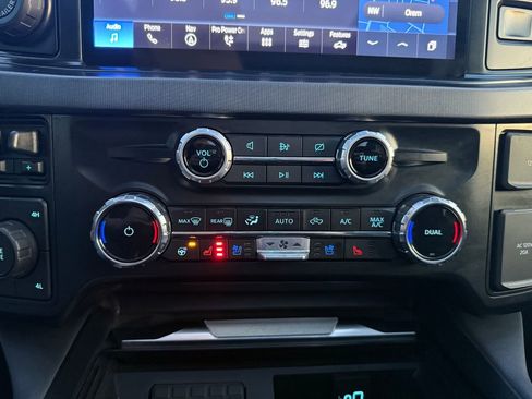 Used 2024 Ford F350 Platinum image 31