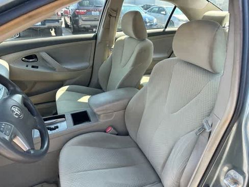 Used 2007 Toyota Camry LE FWD image 3