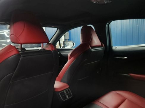 Used 2019 Lexus UX 200 F Sport image 22