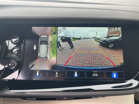 Used 2023 Buick Envision Avenir AWD/4WD image 28