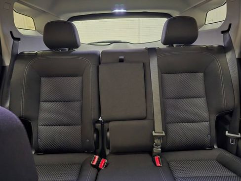 Used 2023 GMC Terrain SLE w/ Driver Convenience Package image 26