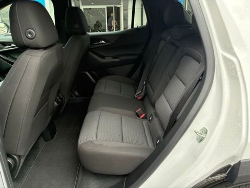New 2026 Chevrolet Equinox LT FWD image 16