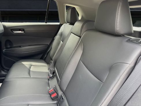Used 2025 Toyota Corolla Cross XLE AWD/4WD image 15