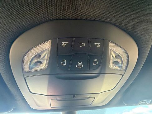 Used 2025 Chrysler Pacifica Select FWD image 22